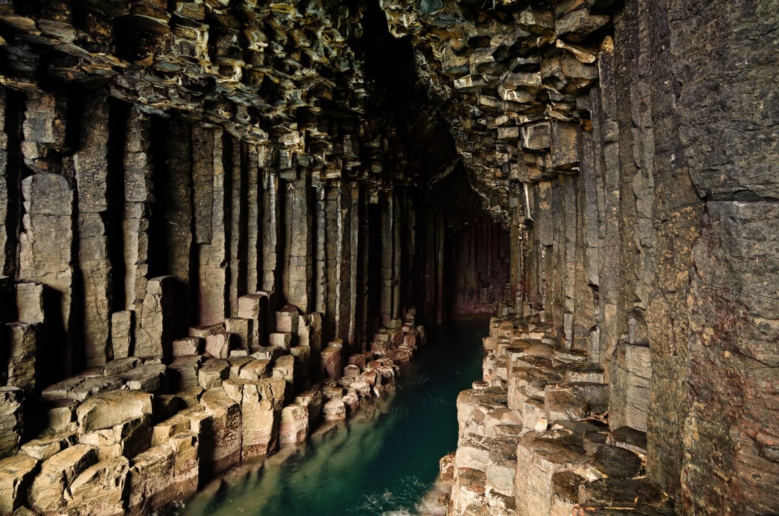 10 Impresionantes Paisajes Con Columnas De Basalto Planeta Fascinante 10-impresionantes-paisajes-con-columnas-de-basalto-planeta-fascinante