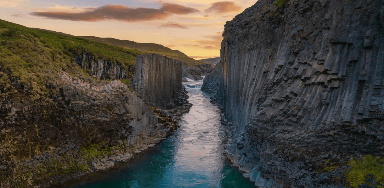 portada de lugares esculpidos por la naturaleza