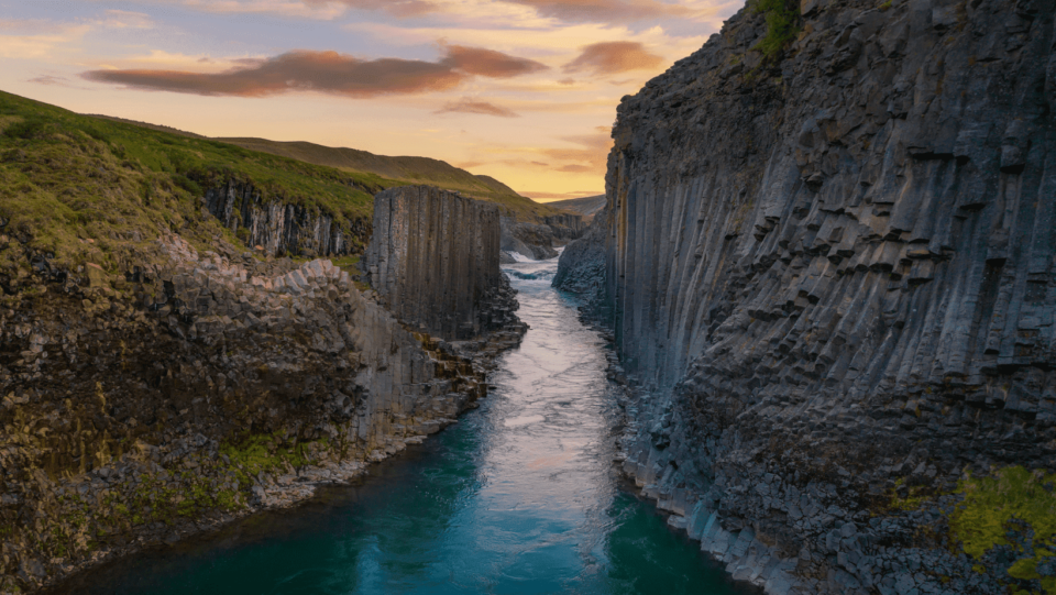 portada de lugares esculpidos por la naturaleza